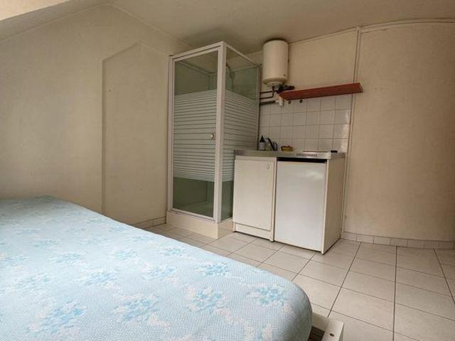 Chambre meublée 9m2