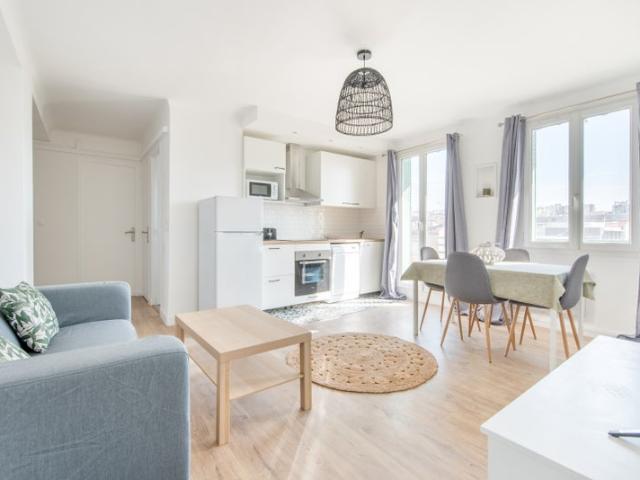 Chambre meublée à 1/4H à pied Gare St Charles
