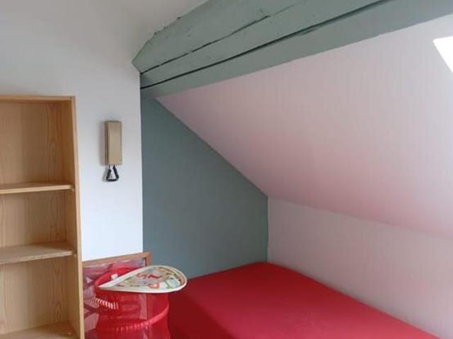 Chambre meublée à Etterbeek, Place Saint Pierre