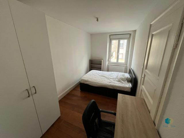 Chambre meublée à louer dans un 3 pièces en colocation Boul