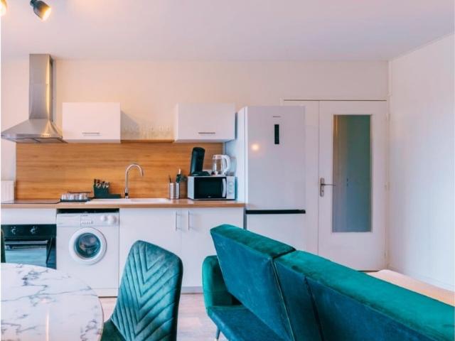 Chambre meublée avec coin eau privatif – Rouen