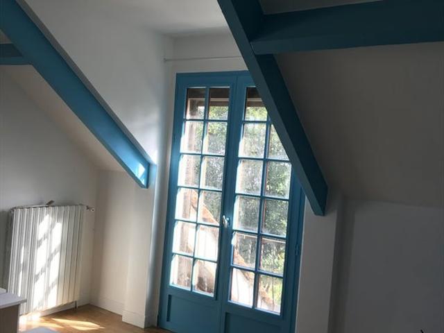 Chambre meublée avec salle de bain privée