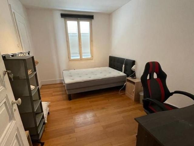 Chambre meublée dans T4 de 81,08m² Hyper centre de Strasbou