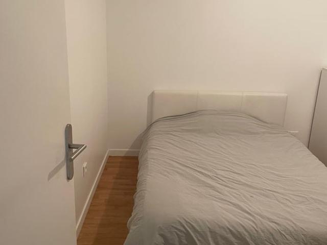 Chambre meublée dans appartement avec jardin