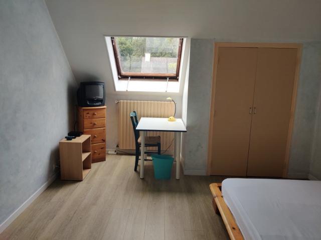 Chambre meublée dans colocation de 3 chambres
