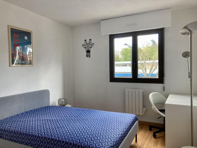 Chambre meublée dans colocation
