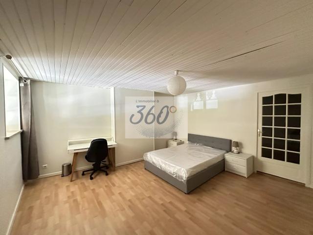 Chambre meublée de 29.14 m2 à Cluny avec dressing et fibre