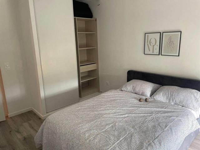 Chambre meublée en colocation calme 81m²