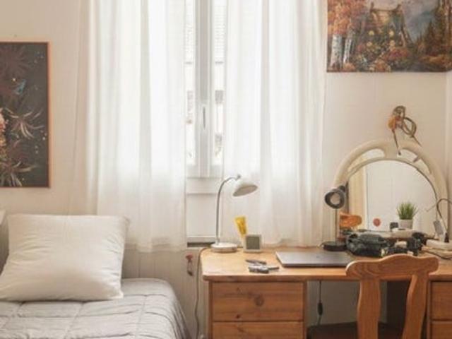 Chambre meublée en MAISON avec JARDIN – Proche M13