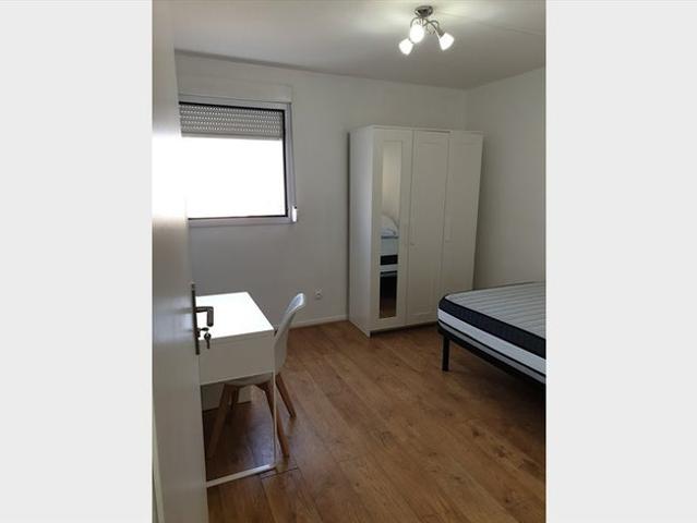 Chambre meublée standing