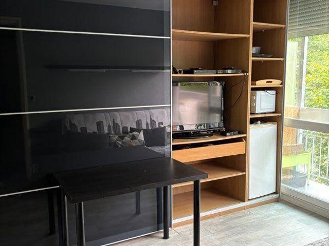 Chambre meublée pour étudiant