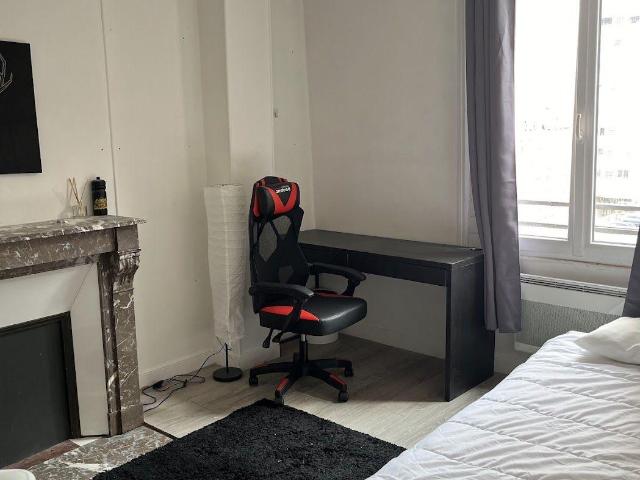 Chambre meublee place d'Erlon