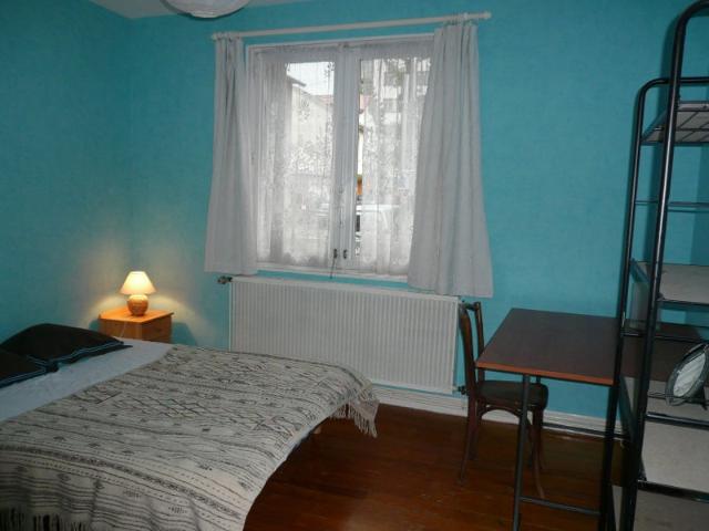 Chambre meublée près parc Mistral