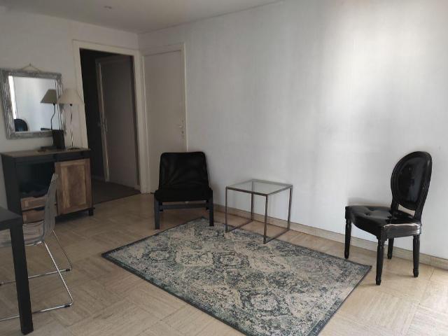 Chambre meublée, proche du Campus C. Bernard Roose