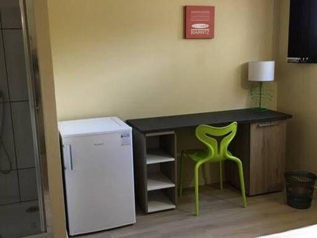 Chambre NEUVE meublée/équipée TALENCE