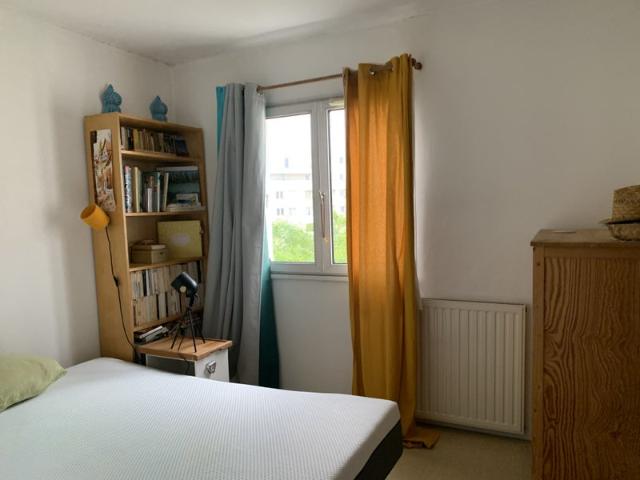 Chambre au Calme 10 mn de La Défense Rer A