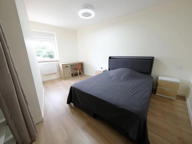 Chambre avec salle de bains WC