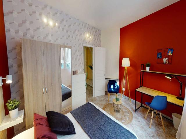 Chambre à Bordeaux Rue Lafontaine, Capucins Victoire