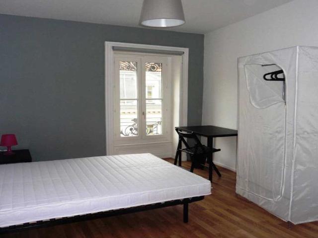 Chambre à Hôtel de Ville Presqu'île, rue du Garet