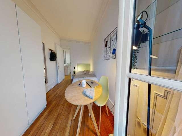 Chambre à louer à Clignancourt Jules Joffrin, Paris