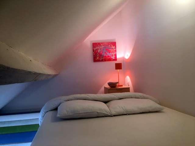 Chambre à louer à Croix, réservée aux femmes, appartement de 3 chambres