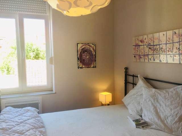 Chambre à louer à Croix, réservée aux femmes, appartement de 3 chambres