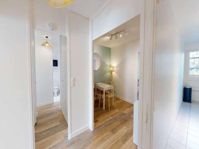 Chambre dans un appartement partagé, Georges Brassens, Paris