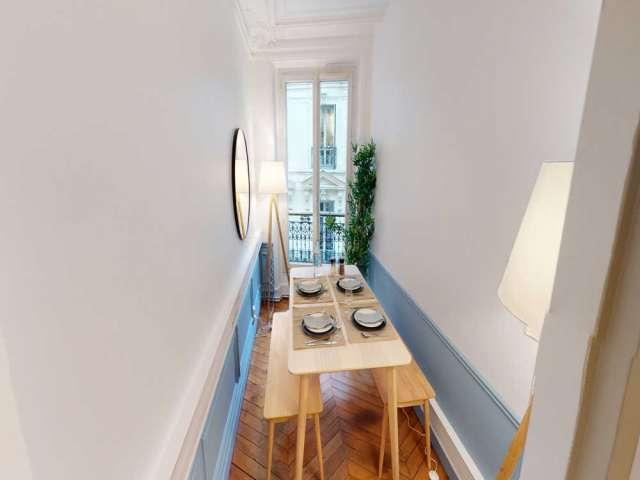 Chambre dans une colocation, Saint Philippe du Roule, Paris