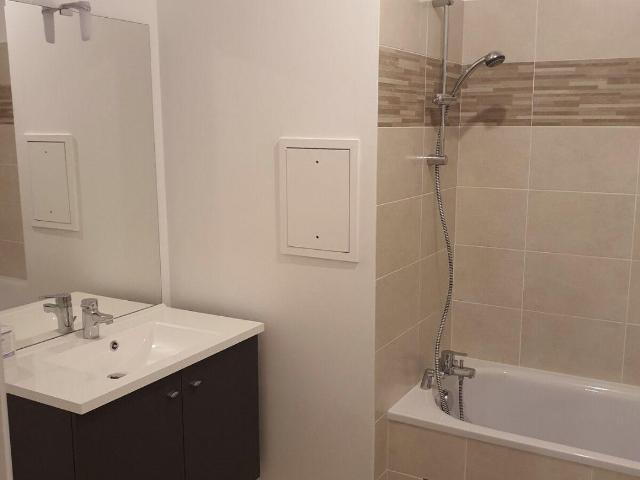 Chambre à louer, appartement privé, calme,sécurisé