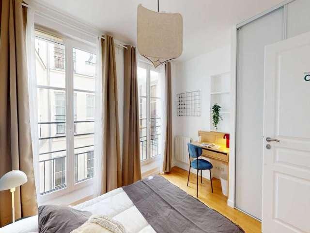 Chambre dans un appartement partagé de 6 chambres, Les Halles