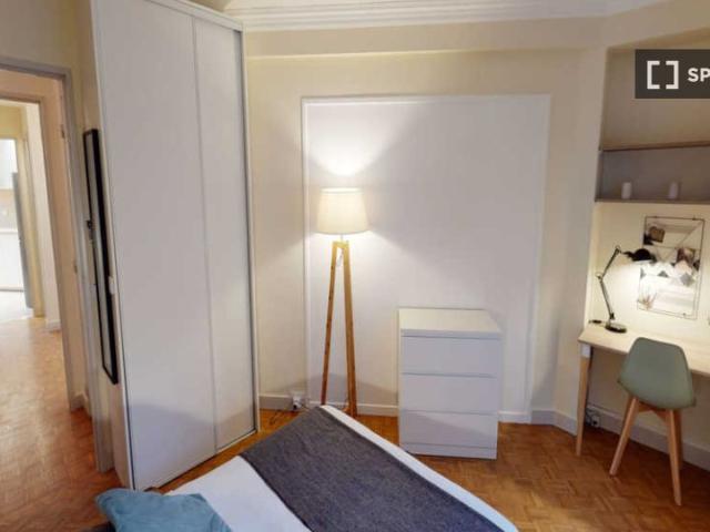 Chambre à louer dans un appartement de 4 chambres à Auteuil Sud, Paris
