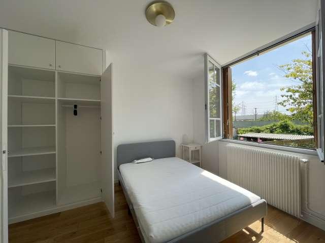 Chambre à louer dans un appartement de 4 chambres à Villetaneuse, Paris