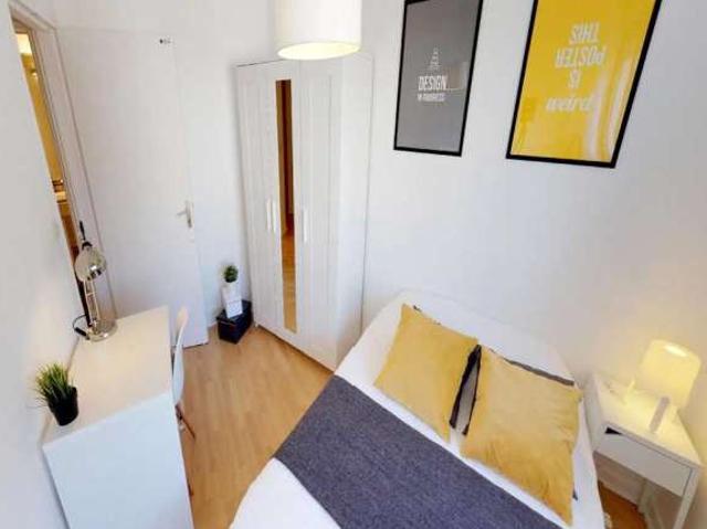 Chambre en colocation dans un appartement de 5 chambres à louer à Brotteaux, Lyon
