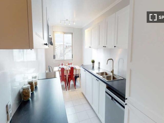 Chambre à louer dans un appartement de 5 chambres à Guillotière, Lyon