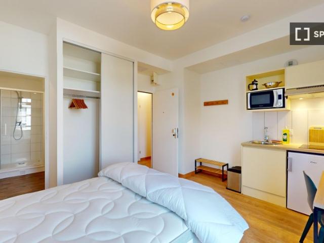 Chambre à louer dans un appartement partagé au Grand Centre