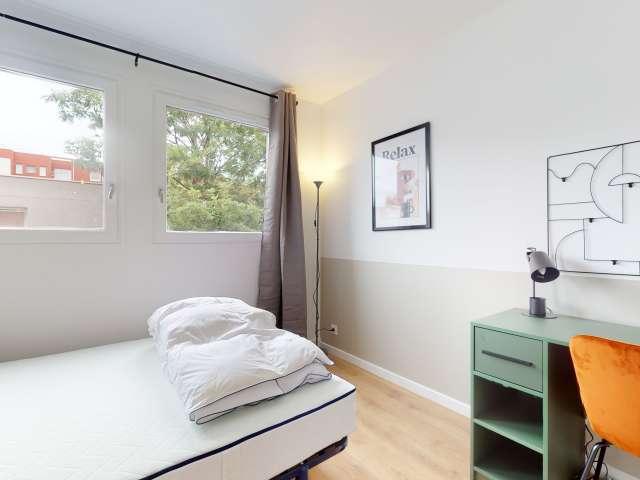 Chambre à louer dans un appartement partagé de 10 chambres à Centre Sud Est