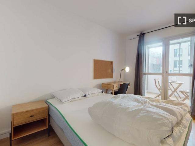 Chambre à louer dans un appartement partagé de 10 chambres à Bagnolet