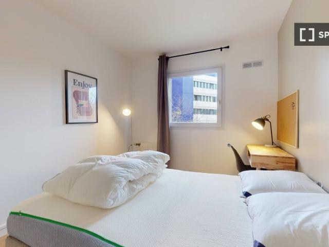Chambre à louer dans un appartement partagé de 10 chambres à Bagnolet