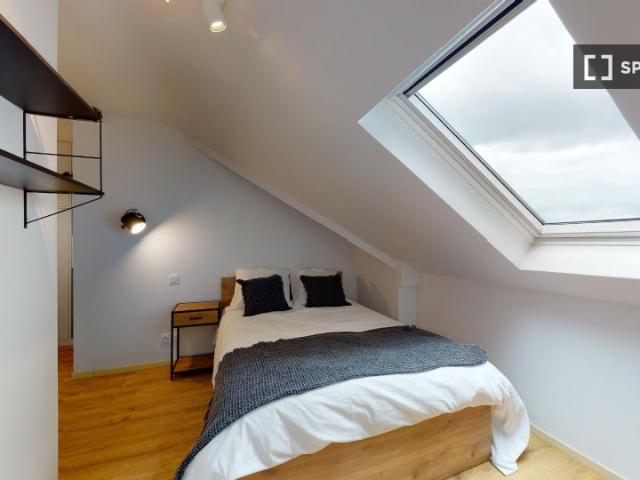 Chambre à louer dans un appartement partagé de 11 chambres, Romainville