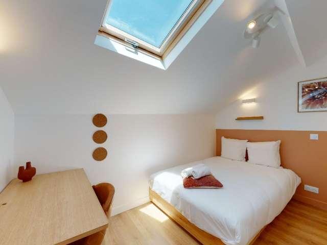 Chambre à louer dans un appartement partagé de 20 chambres à Villiers Barbusse
