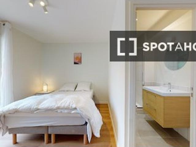 Chambre à louer dans un appartement partagé de 21 chambres à Romainville