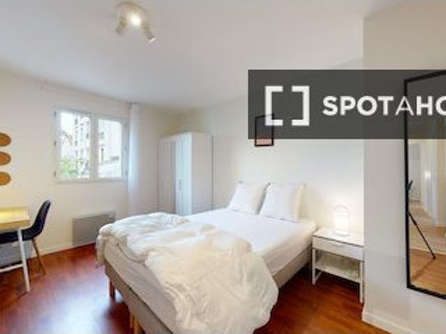 Chambre à louer dans un appartement partagé de 21 chambres à Romainville