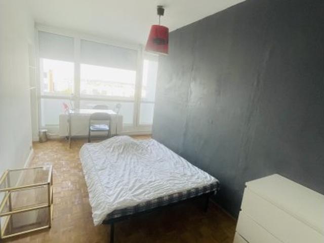 Chambre à louer dans un appartement partagé de 3 chambres à Cusset Bonnevay