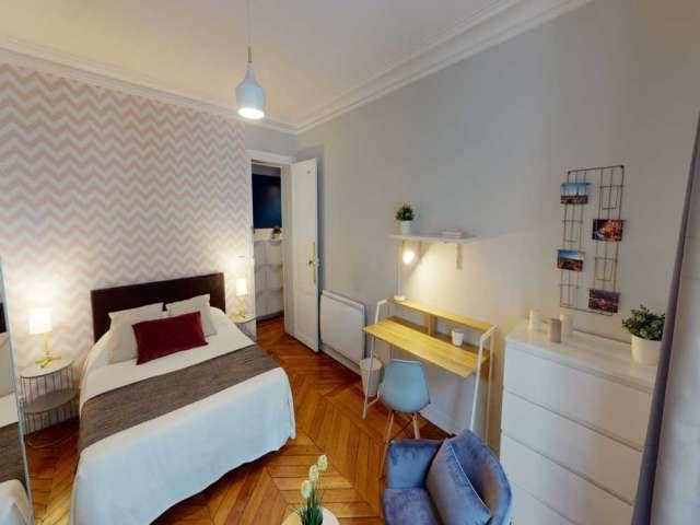 Chambre à louer dans un appartement partagé de 4 chambres à Gros Caillou