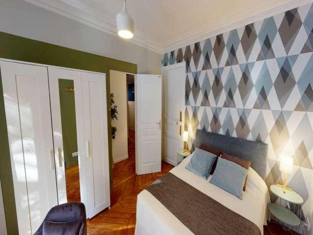Chambre à louer dans un appartement partagé de 4 chambres à Gros Caillou