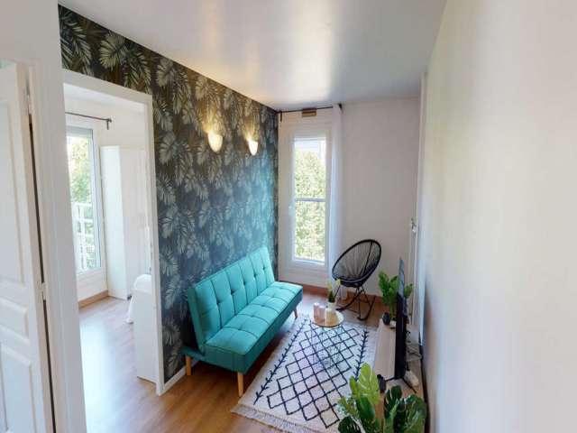 Chambre à louer dans un appartement partagé de 4 chambres à Parc Nord