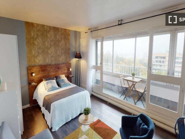 Chambre à louer dans un appartement partagé de 4 chambres, Parc Nord