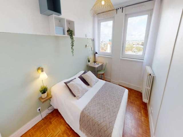 Chambre à louer dans un appartement partagé de 5 chambres à Cœur de Ville