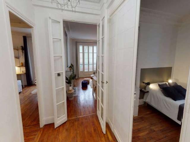 Chambre dans un appartement partagé de 5 chambres à Gros Caillou, Paris