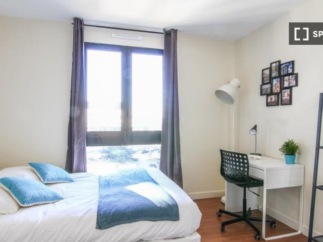 Chambre à louer dans un appartement partagé de 5 chambres, Plaine Gare